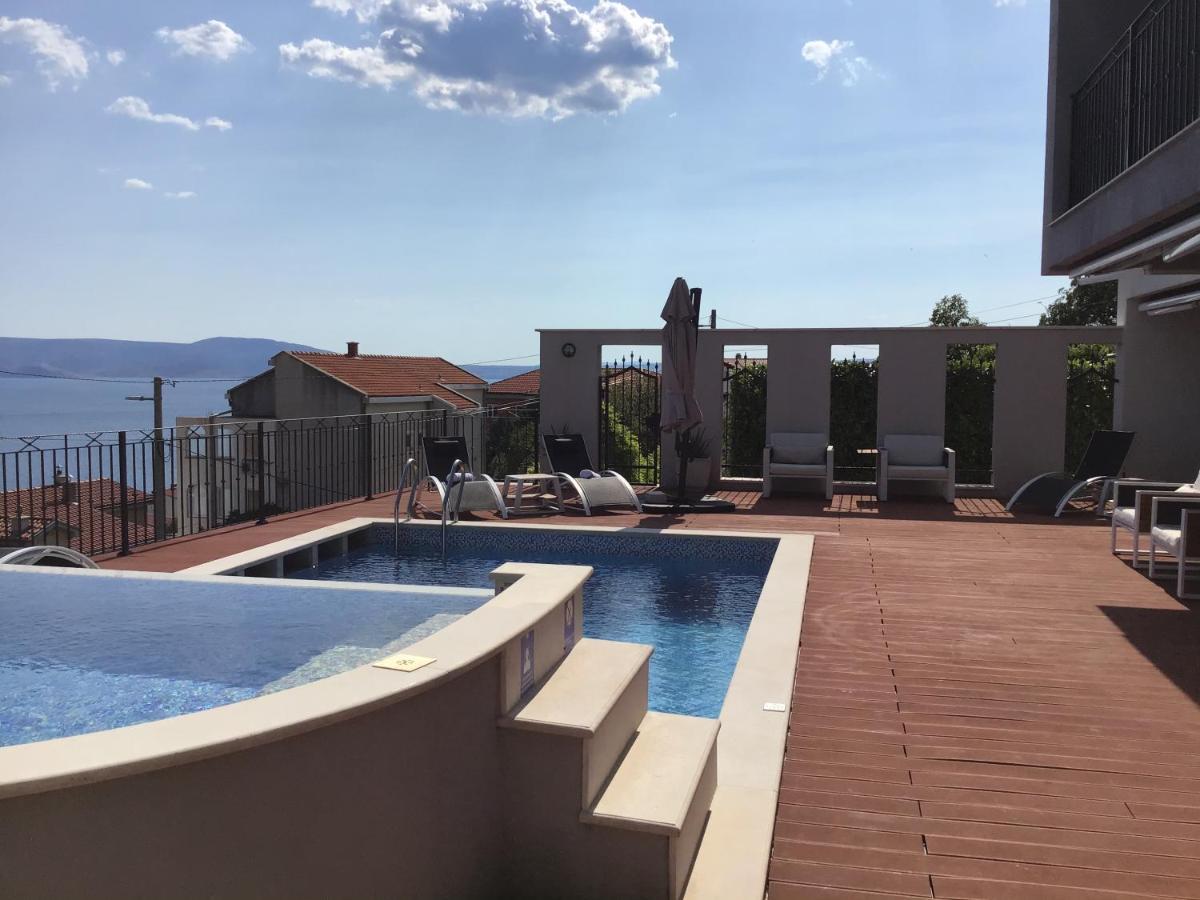 Apartments Villa Manda Нови Винодолски Екстериор снимка