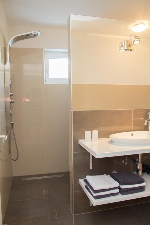 Apartments Villa Manda Нови Винодолски Екстериор снимка